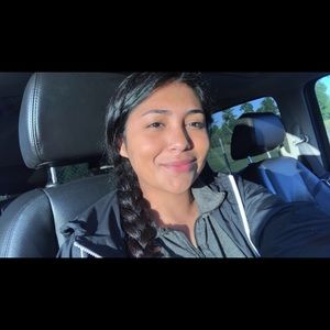 Meet your Posher, Evelyn